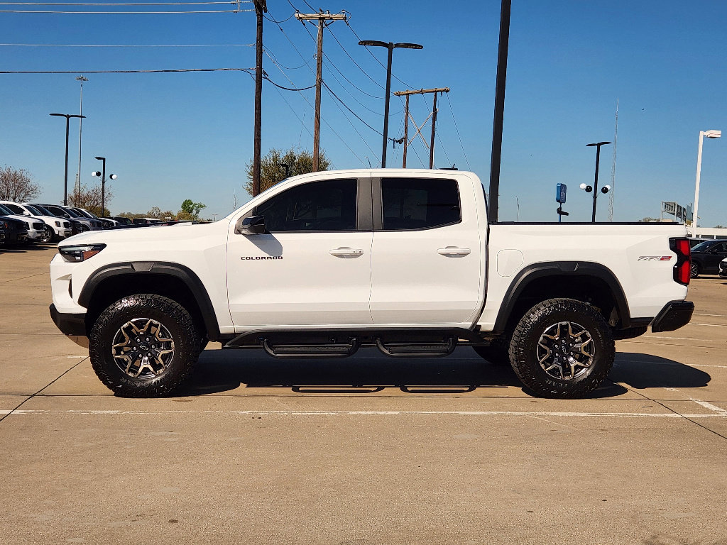 Used 2025 Chevrolet Colorado ZR2 w/ Technology Package image 12