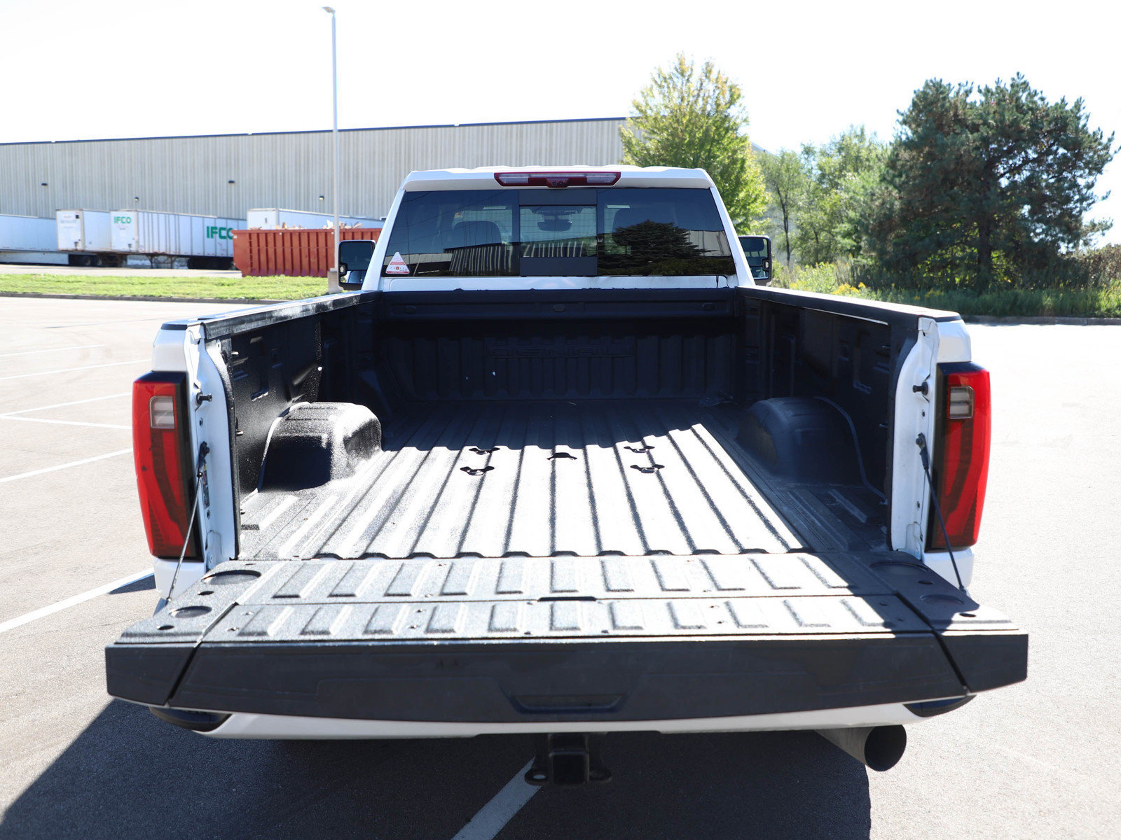 Used 2024 GMC Sierra 2500 Denali w/ Denali Reserve Package AWD/4WD image 16