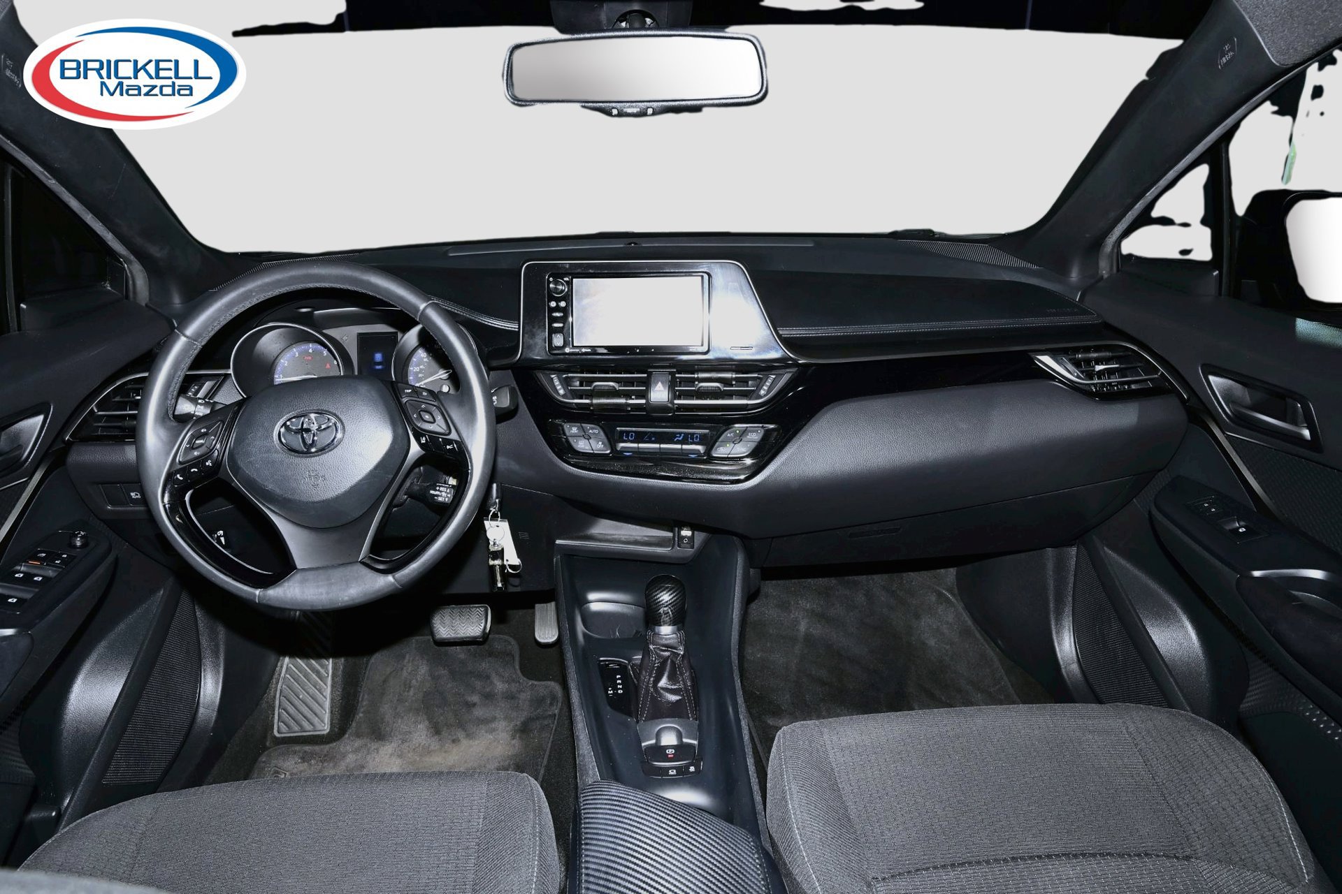 Used 2018 Toyota C-HR XLE FWD image 15