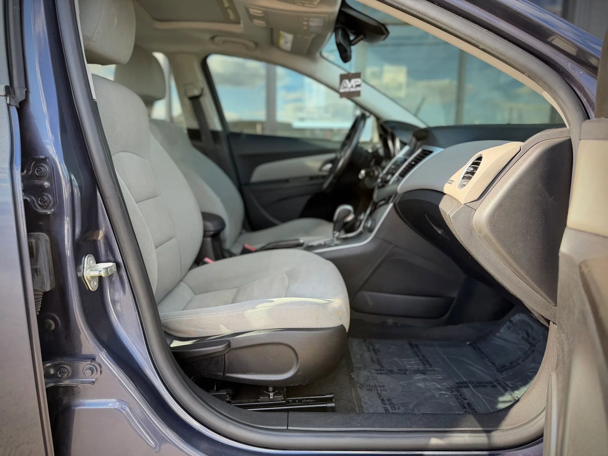 Used 2014 Chevrolet Cruze LT w/ All-Star Edition FWD image 15