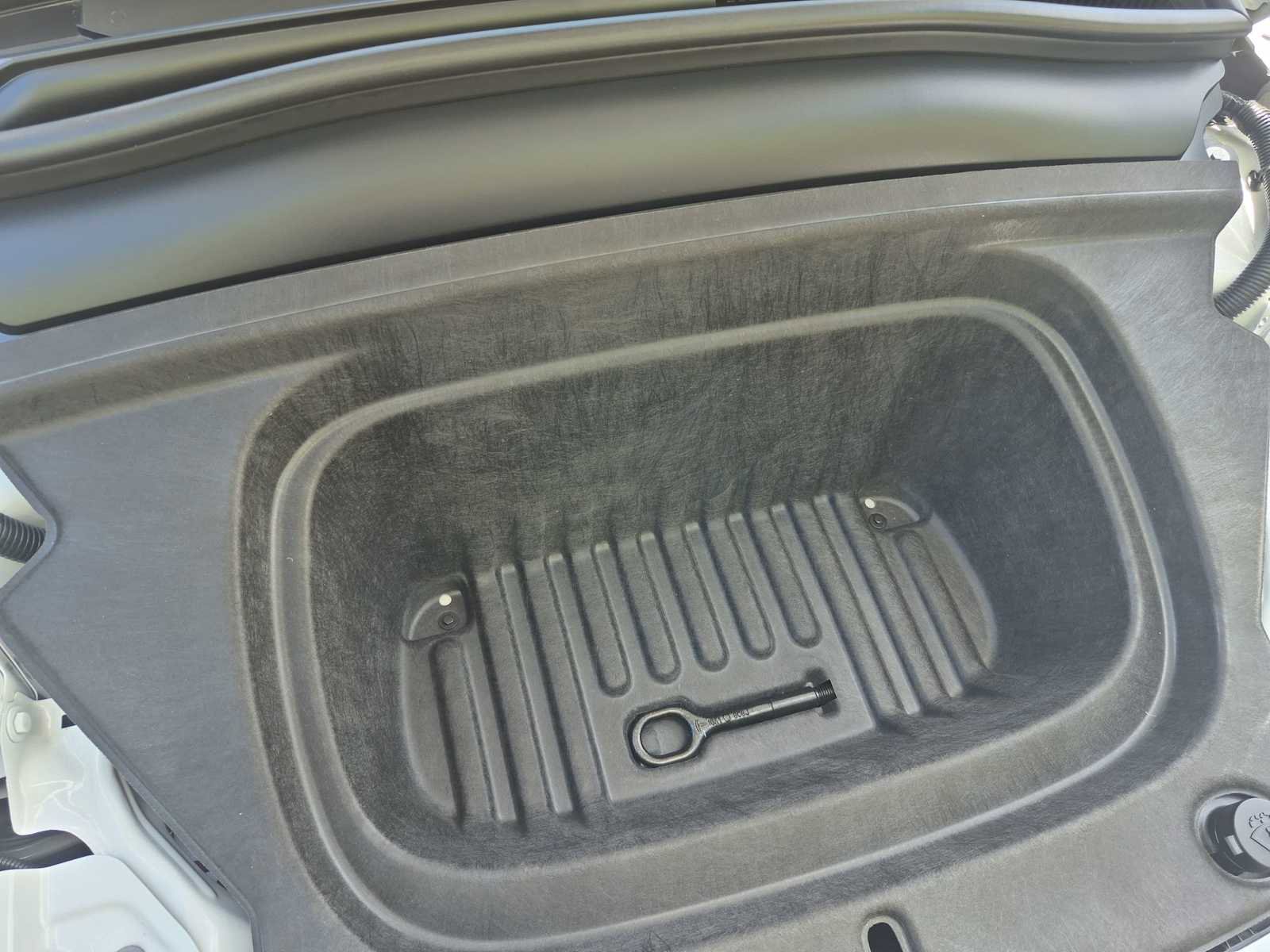 Used 2026 Tesla Model Y 2WD image 13