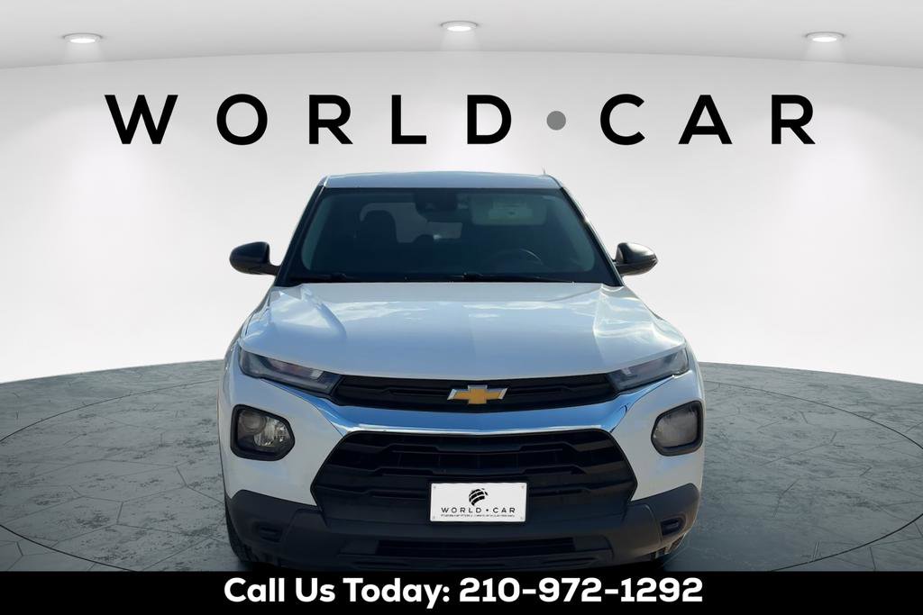 Used 2022 Chevrolet TrailBlazer LS FWD image 2