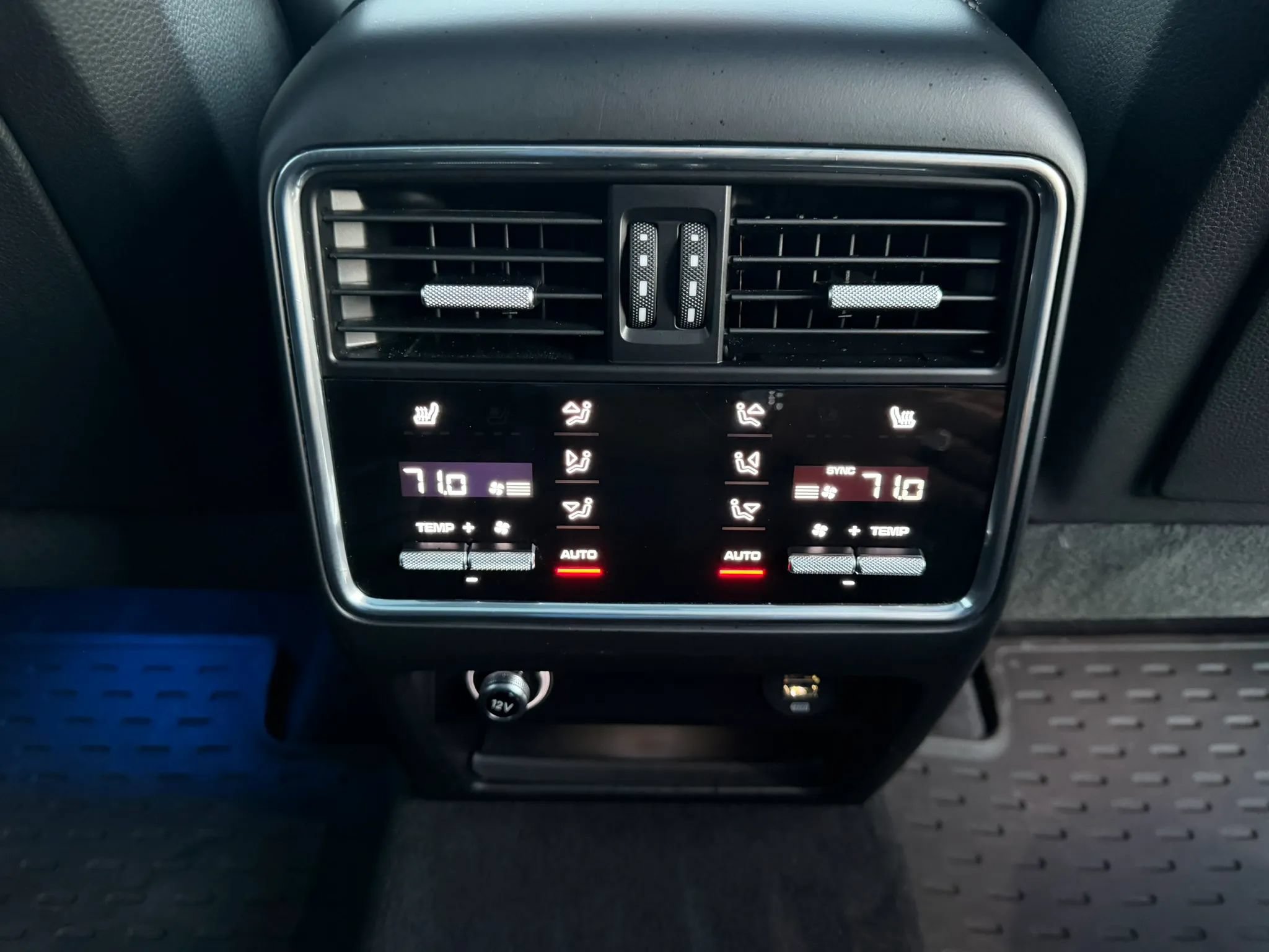 Used 2019 Porsche Cayenne S AWD/4WD image 30
