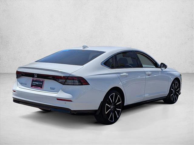 Used 2025 Honda Accord Touring image 5