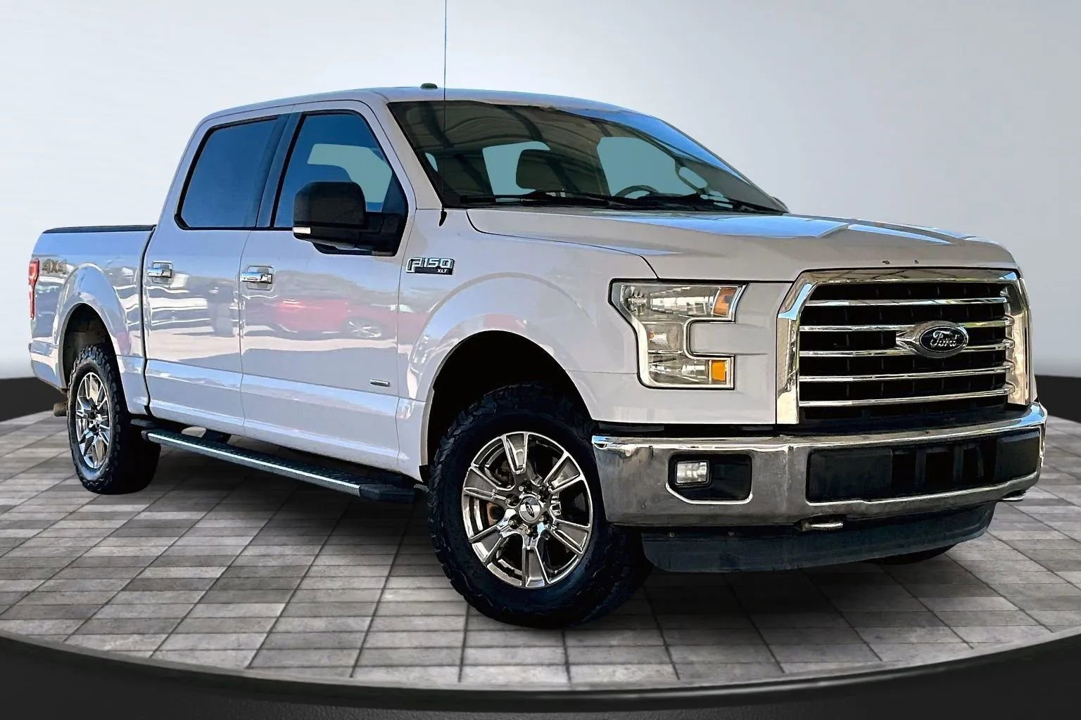 Used 2016 Ford F150 XLT w/ Equipment Group 301A Mid AWD/4WD image 3