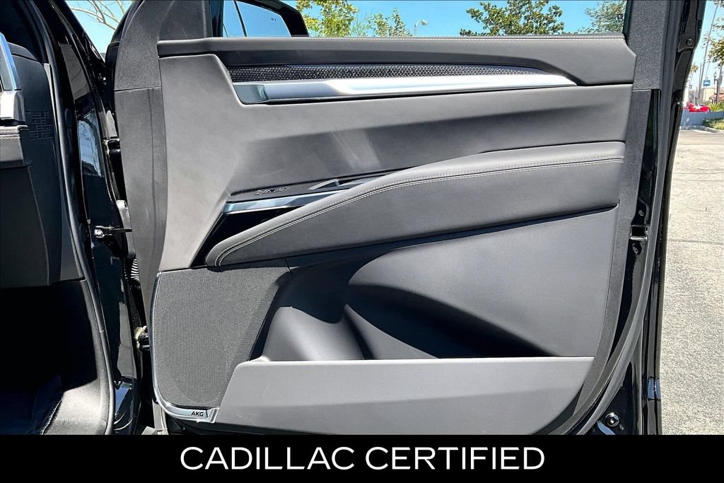 Used 2026 Cadillac Escalade ESV V AWD/4WD image 21