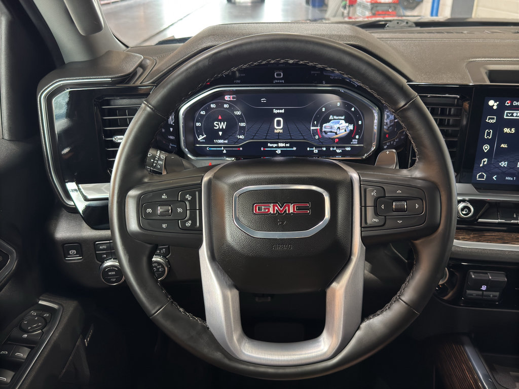 Used 2025 GMC Sierra 1500 Elevation w/ Preferred Package AWD/4WD image 25