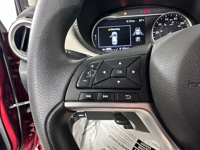 Used 2020 Nissan Versa SV FWD image 21