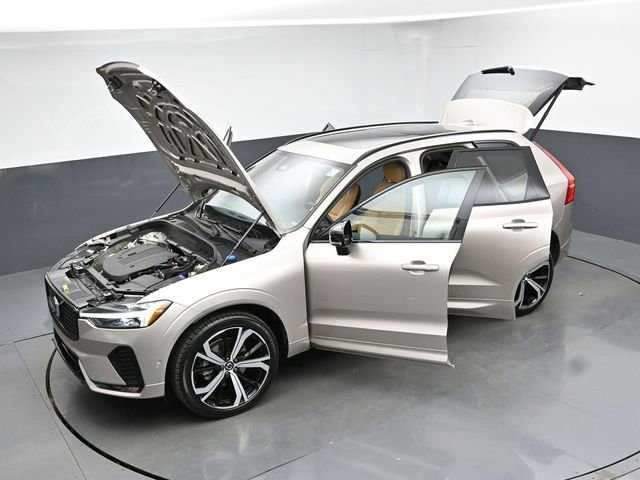 Used 2023 Volvo XC60 B5 Ultimate w/ Protection Package Premier AWD/4WD image 52
