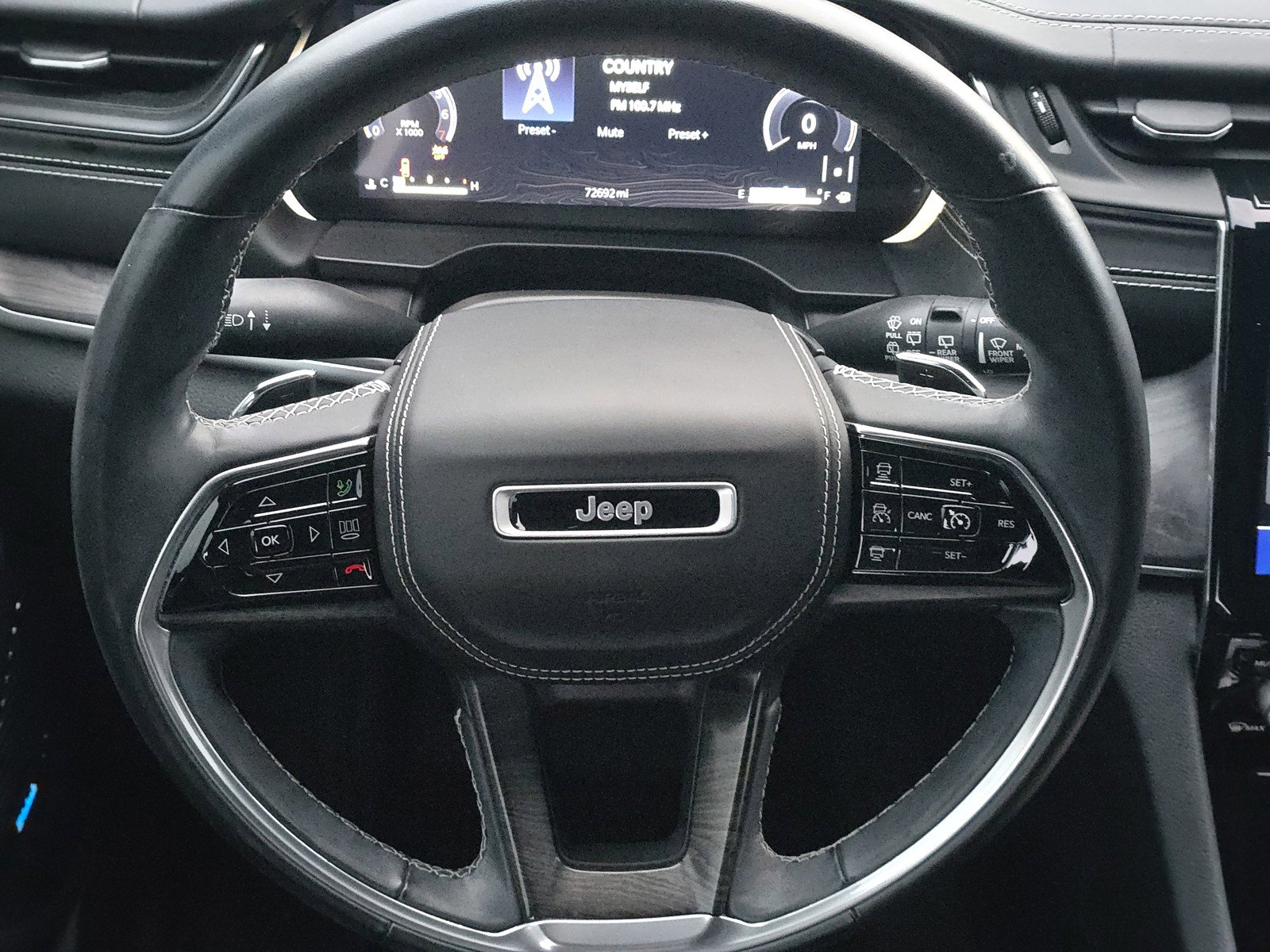 Used 2021 Jeep Grand Cherokee L Overland w/ Luxury Tech Group IV image 22