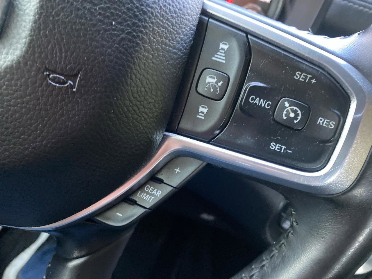 Used 2021 RAM 1500 Laramie w/ Sport Appearance Package AWD/4WD image 11