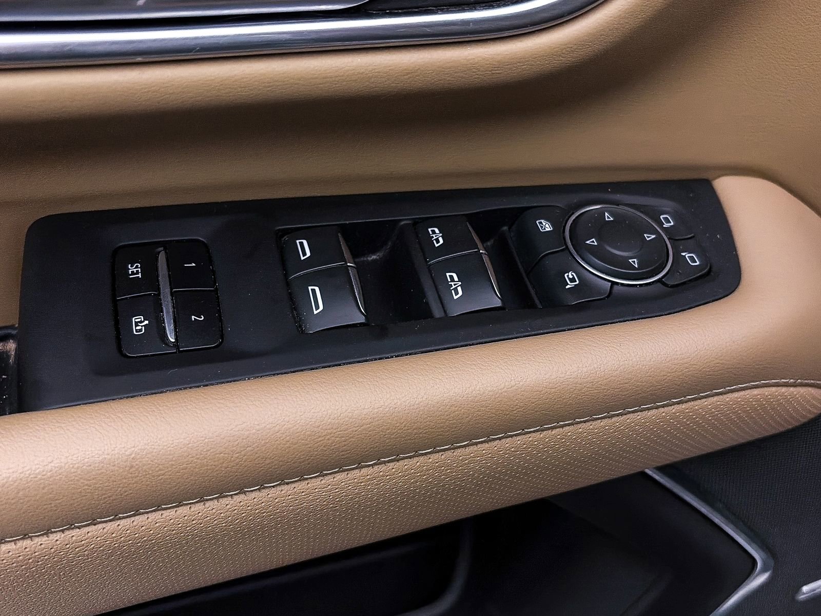 Used 2023 Chevrolet Suburban Premier w/ Premium Package image 20