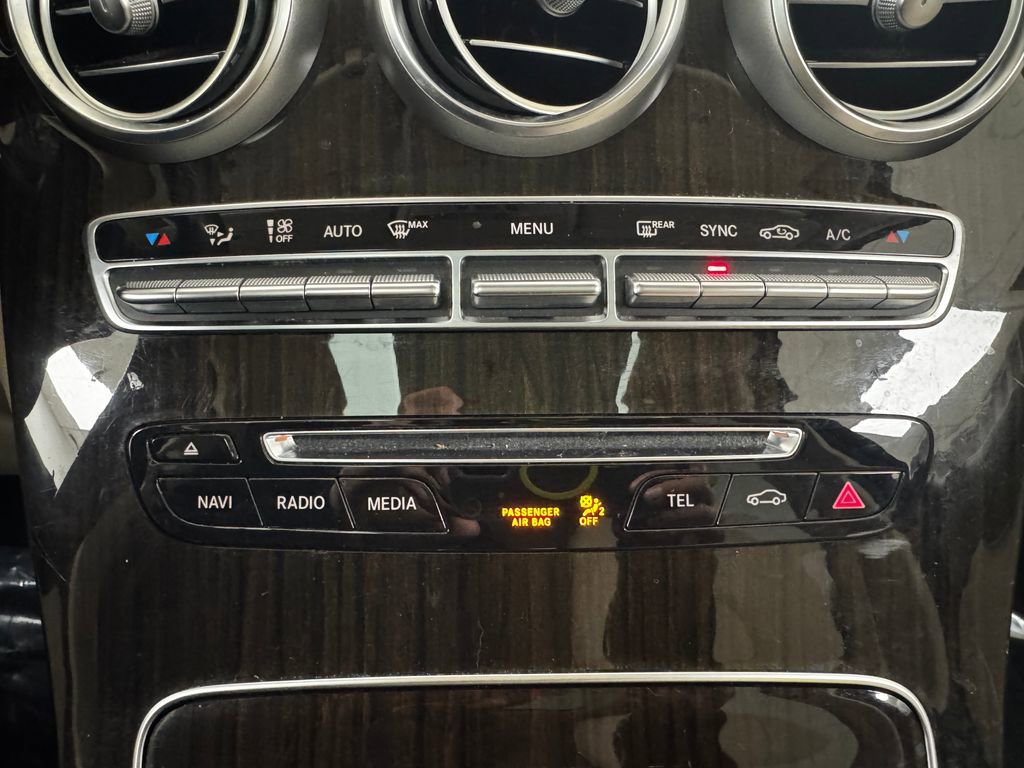 Used 2018 Mercedes-Benz GLC 300 4MATIC image 22