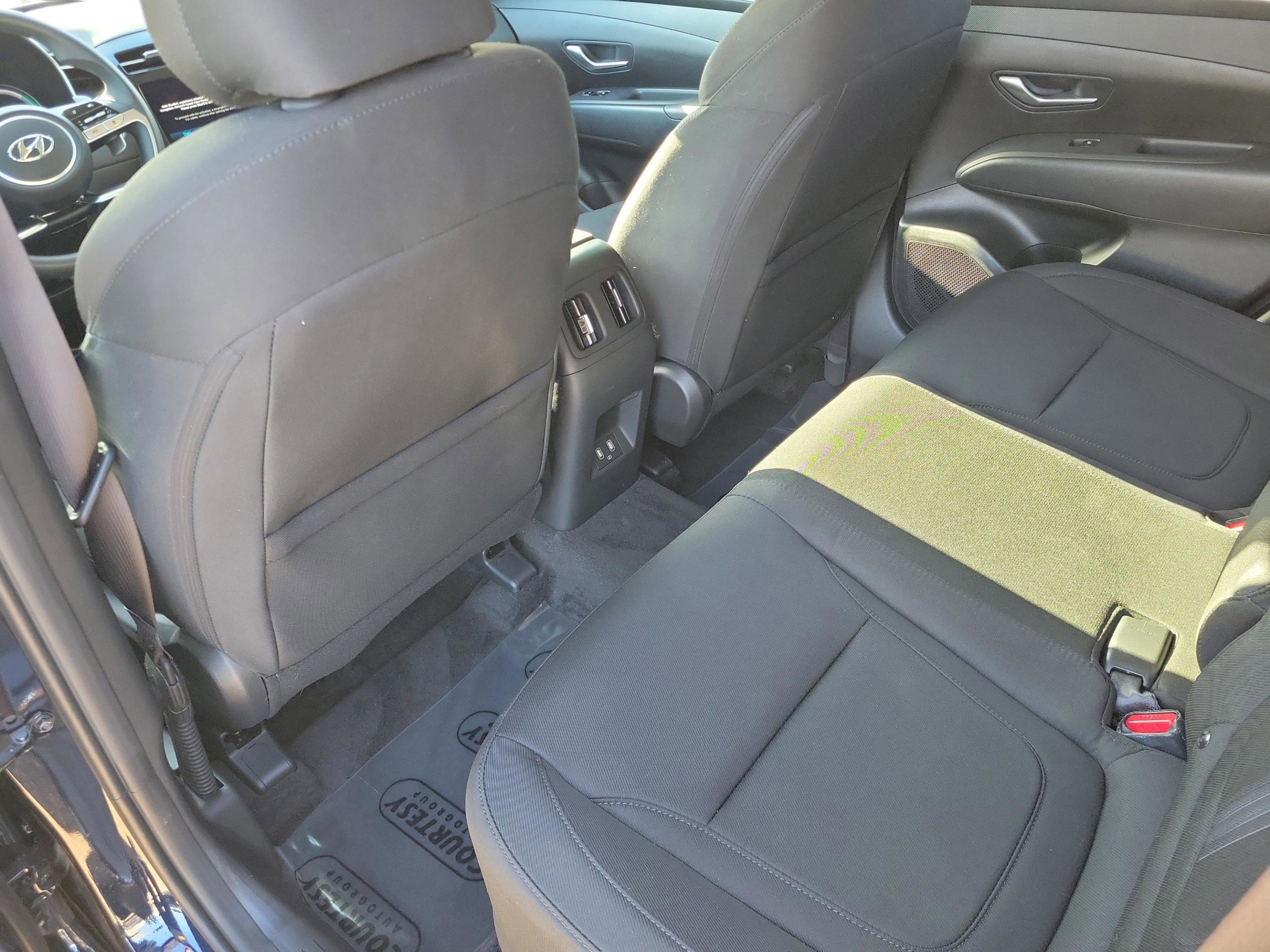 Used 2024 Hyundai Tucson Blue image 13