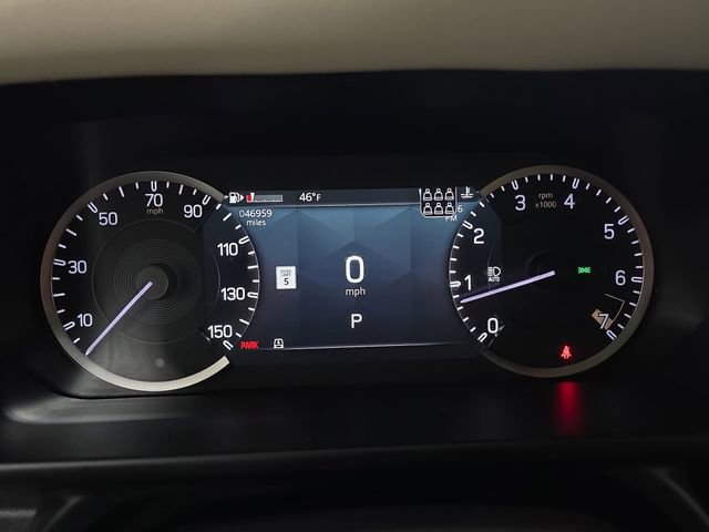 Used 2023 Land Rover Defender 130 SE image 19