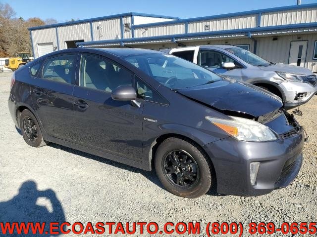 Used 2014 Toyota Prius Two FWD image 3