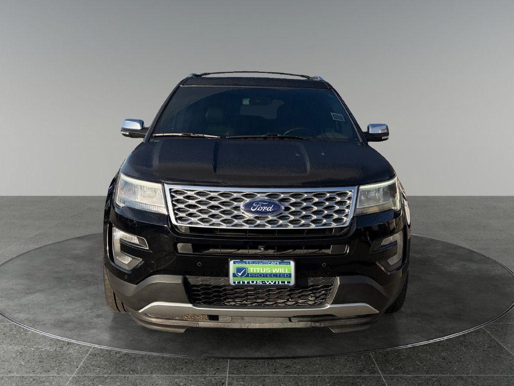 Used 2017 Ford Explorer Platinum AWD/4WD image 2