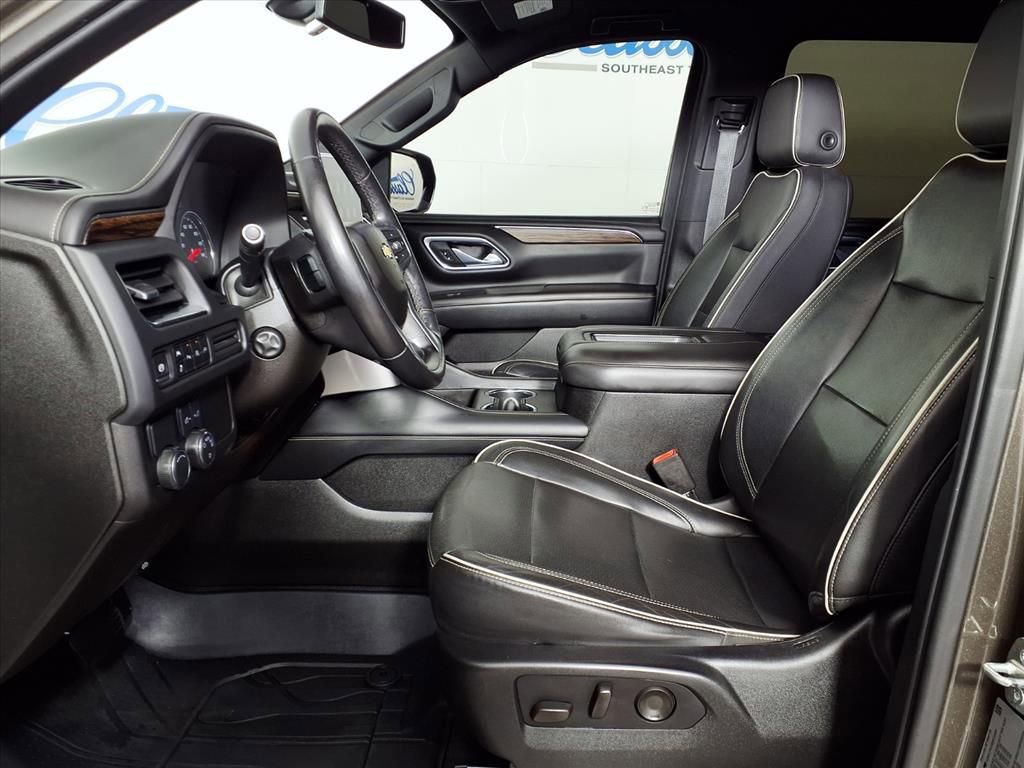 Used 2021 Chevrolet Suburban Premier image 7