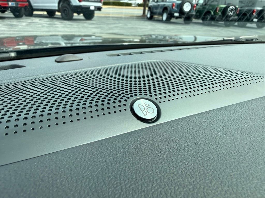 Certified 2023 Ford Escape ST-Line Elite w/ Premium Technology Package AWD/4WD image 25