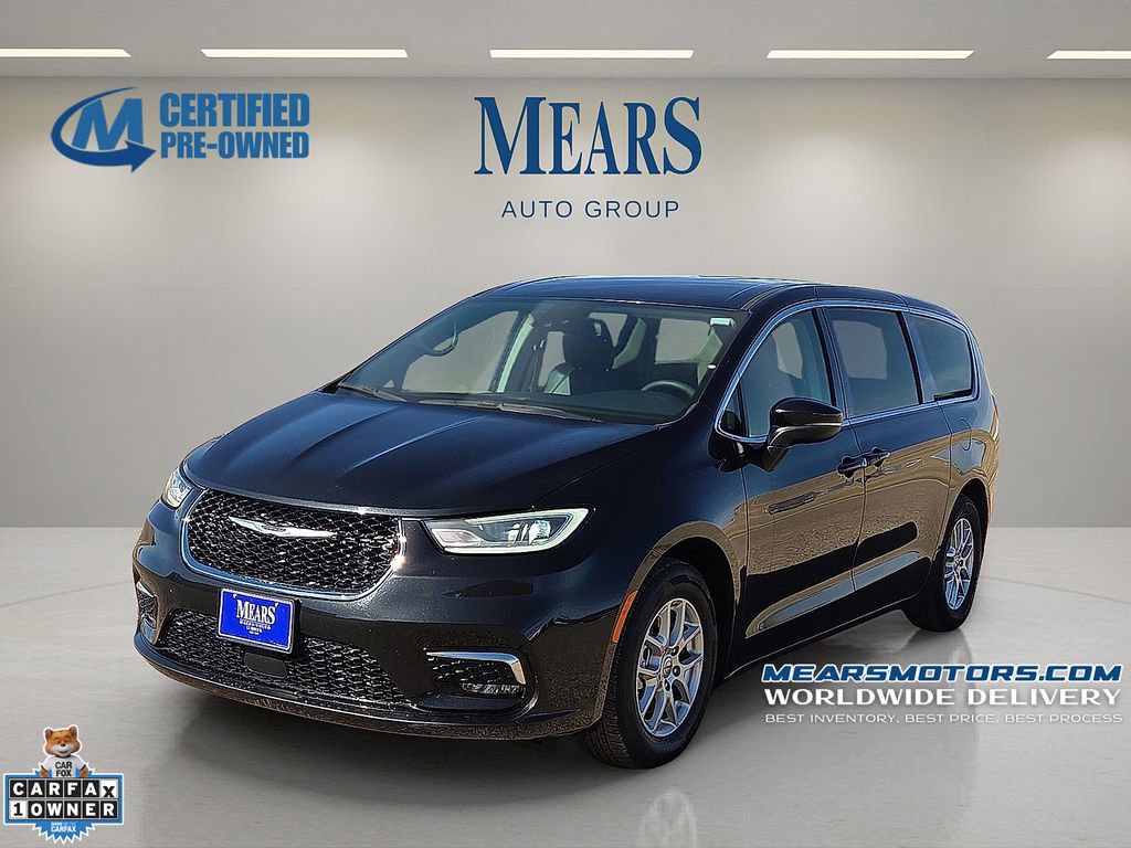 Used 2023 Chrysler Pacifica Touring-L video 1