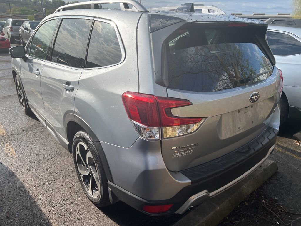 Used 2024 Subaru Forester Touring w/ Pop Package 2 image 7