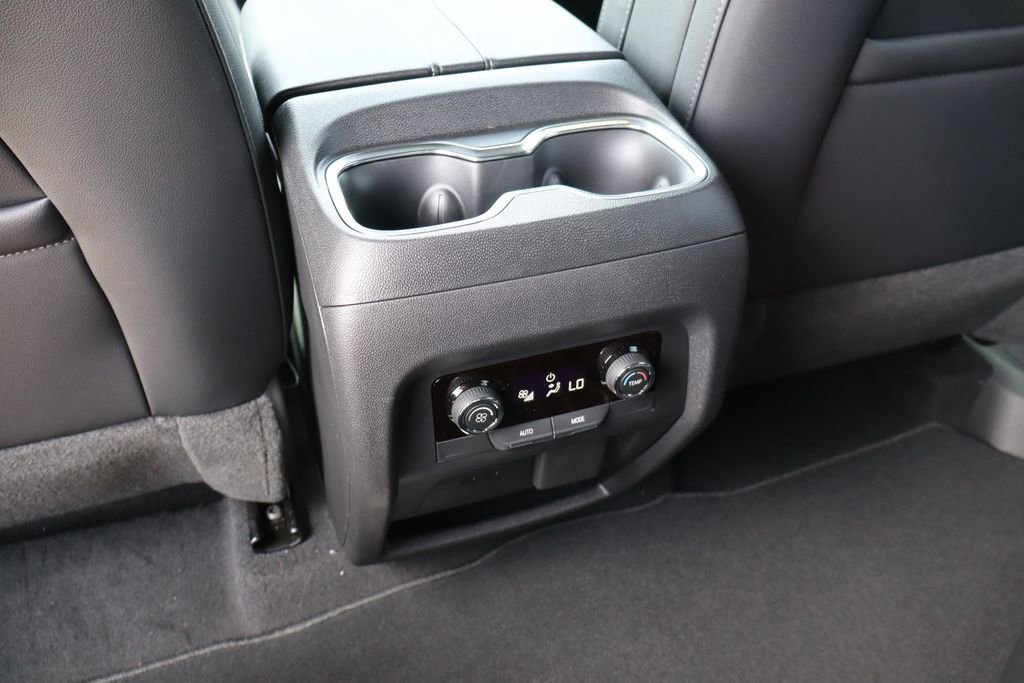 New 2026 Chevrolet Traverse LT AWD/4WD image 42