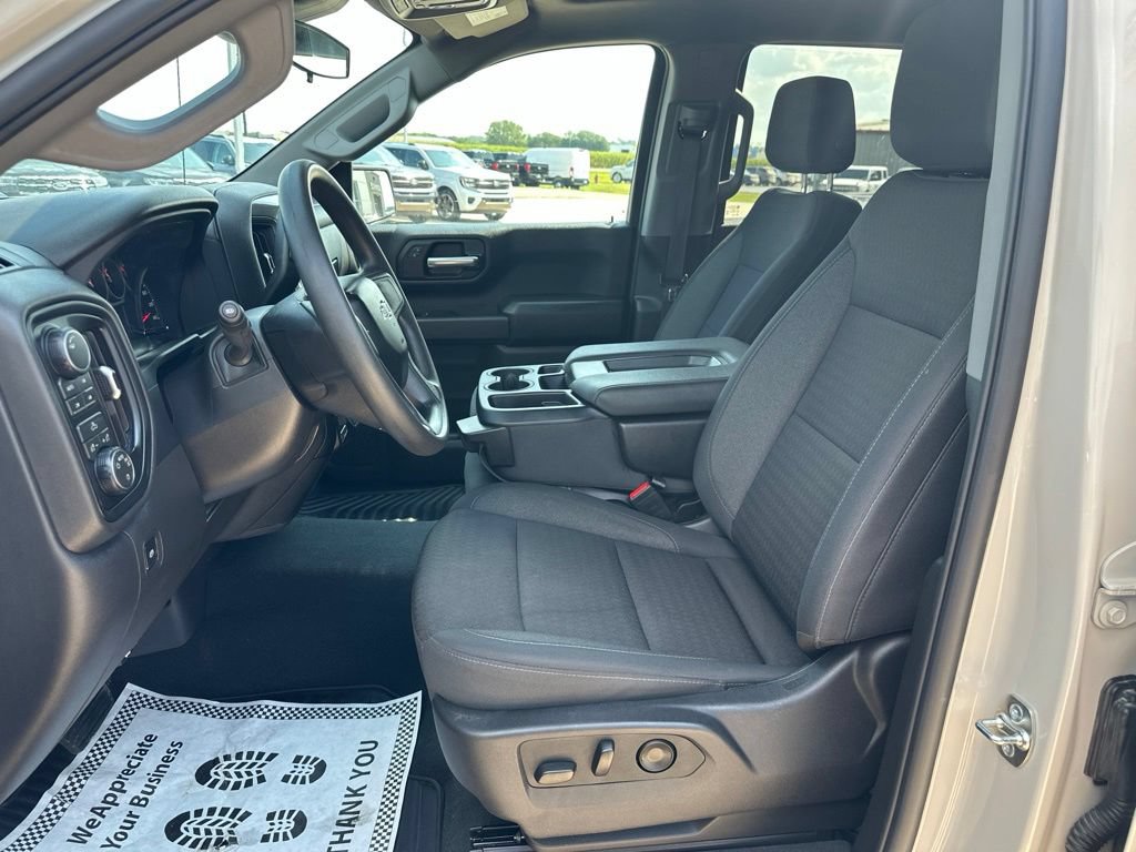 Used 2026 Chevrolet Silverado 1500 Custom Trail Boss w/ LPO, Dark Essentials Package AWD/4WD image 15