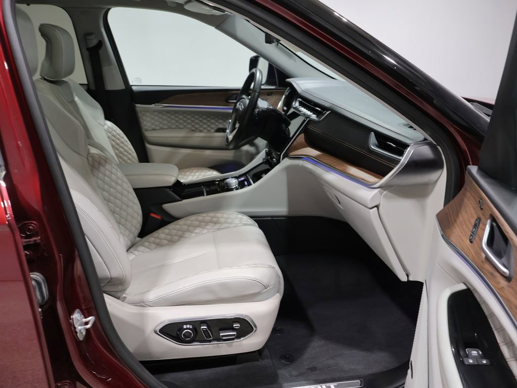 Certified 2021 Jeep Grand Cherokee L Summit w/ Advanced Protech Group IV AWD/4WD image 23