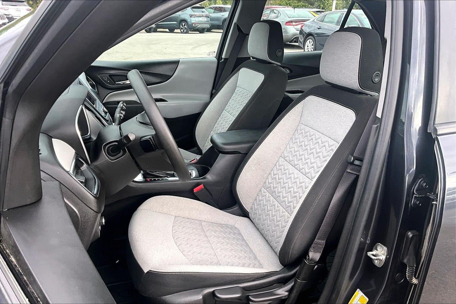 Used 2022 Chevrolet Equinox LS w/ Driver Confidence II Package FWD image 20