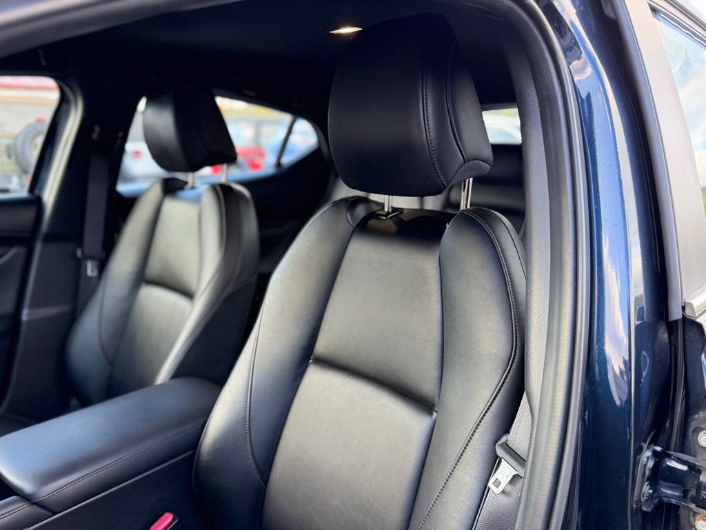 Used 2020 MAZDA MAZDA3 AWD Hatchback w/ Preferred Pkg image 8