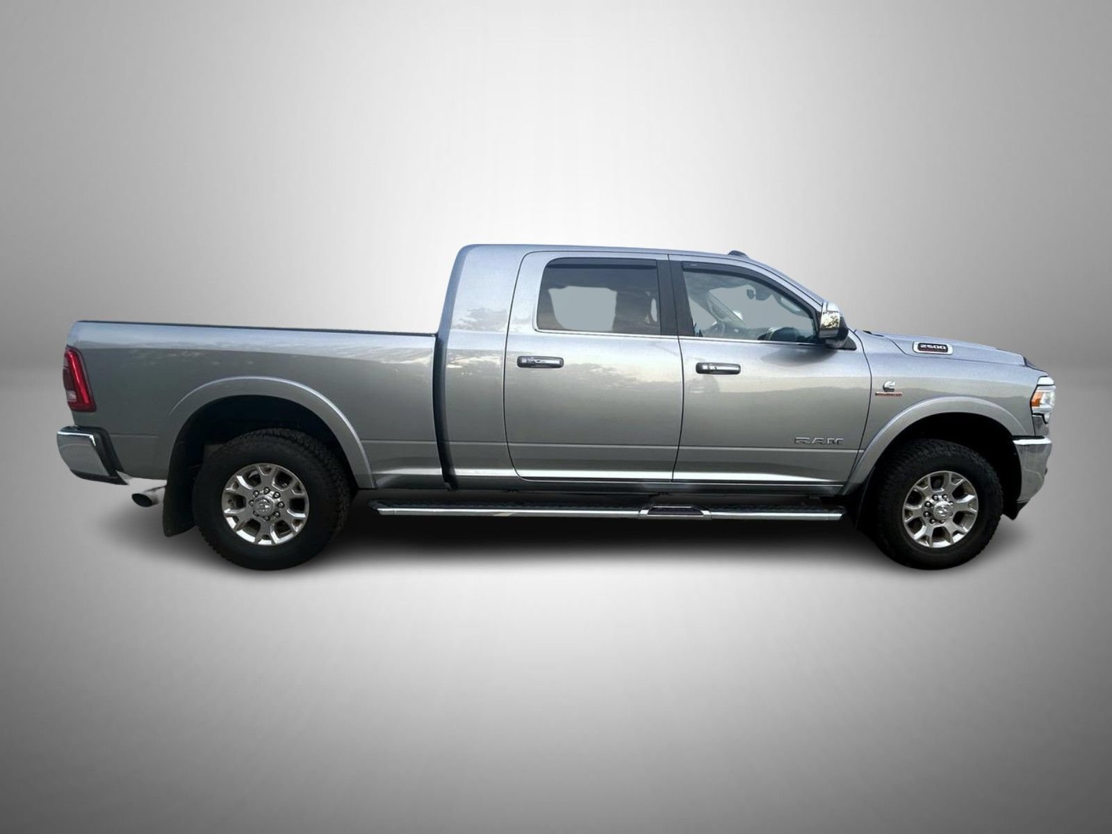 Used 2022 RAM 2500 Laramie AWD/4WD image 4