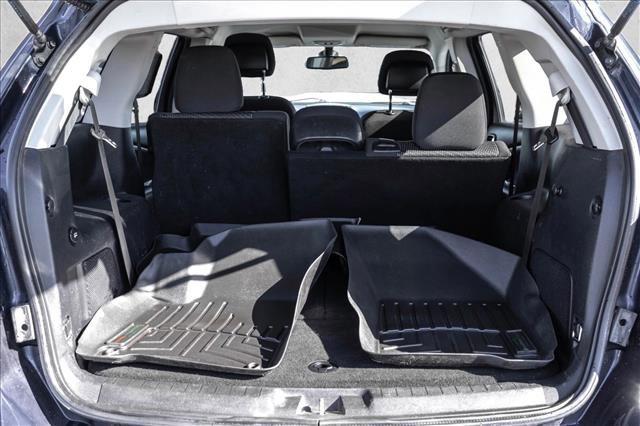 Used 2020 Dodge Journey SE image 21