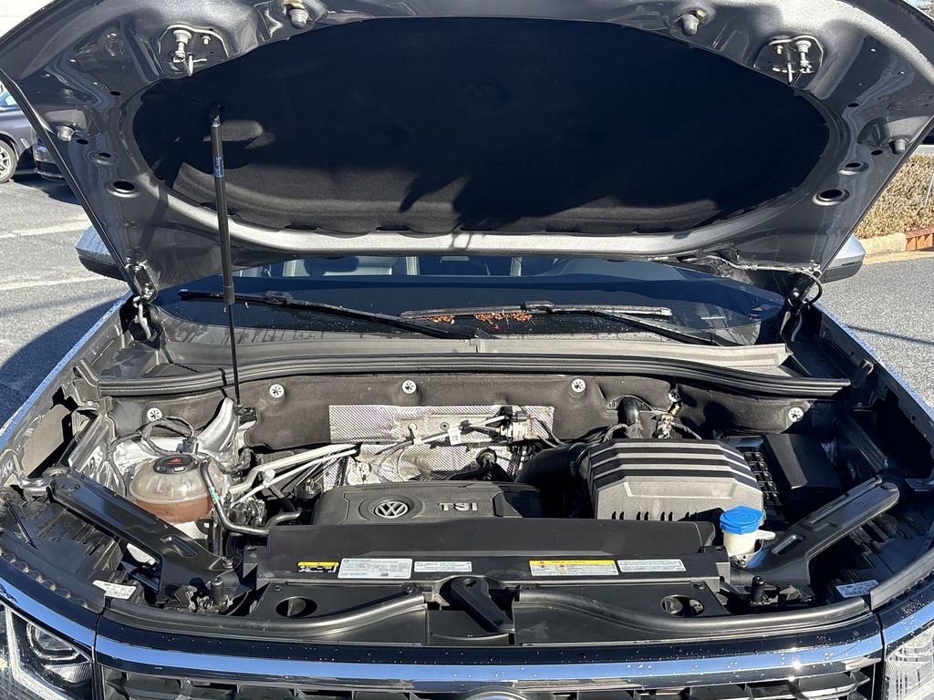 Used 2022 Volkswagen Atlas Cross Sport SE image 28