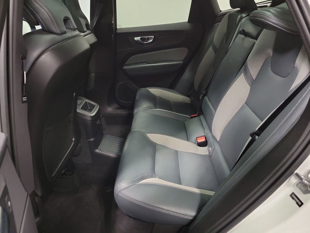Used 2022 Volvo XC60 T8 R-Design w/ Advanced Package image 24