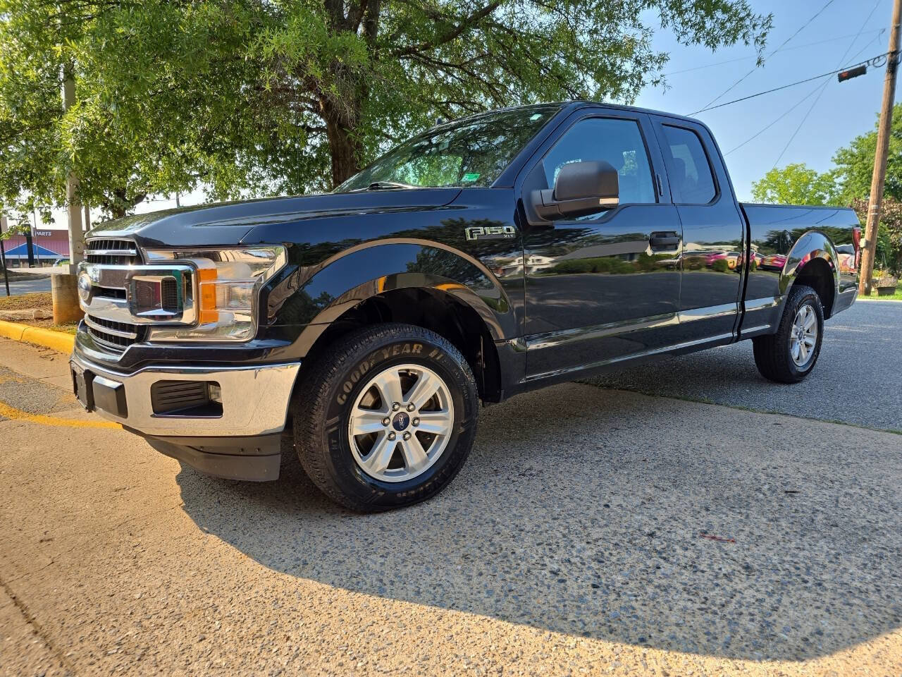 Used 2019 Ford F150 XLT w/ Equipment Group 301A Mid image 7