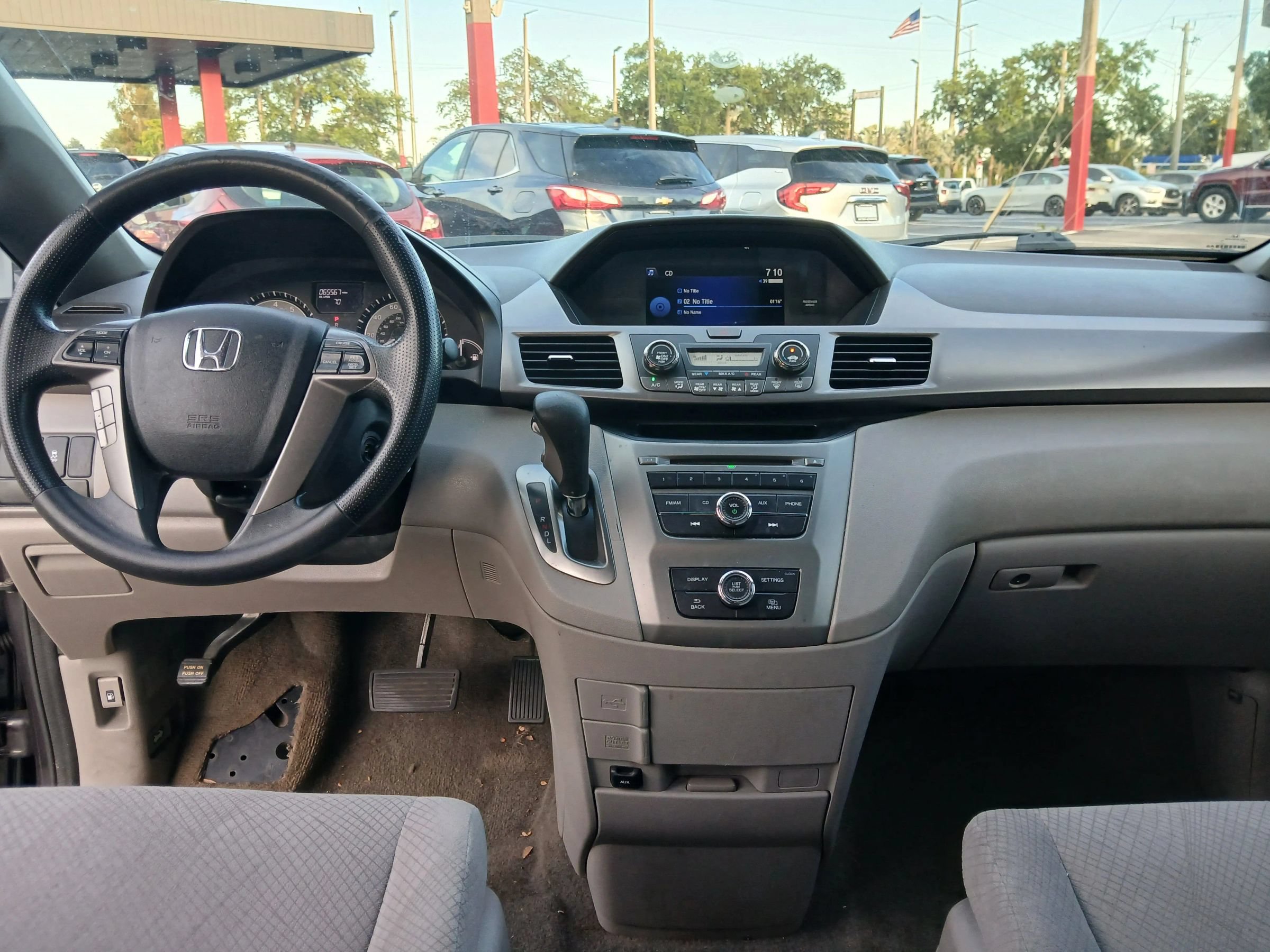 Used 2015 Honda Odyssey LX image 14