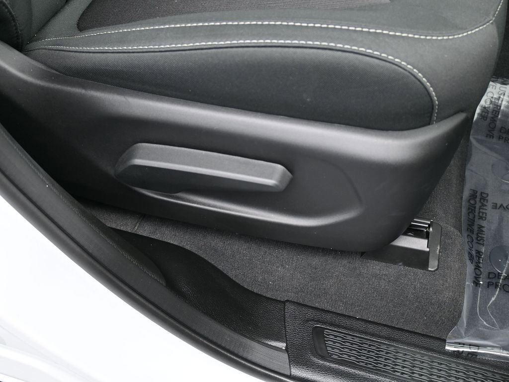 Used 2024 Jeep Grand Cherokee L Laredo image 40