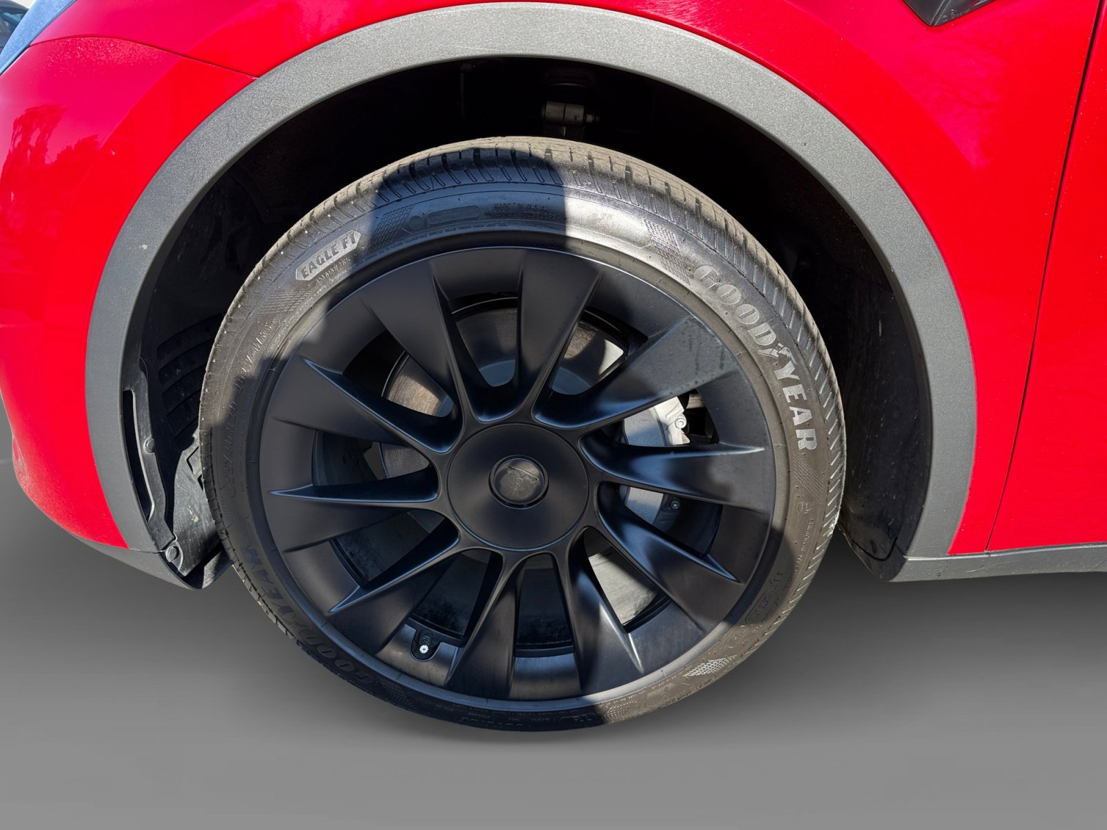 Used 2023 Tesla Model Y Long Range image 9