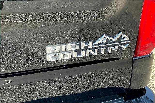 Used 2022 Chevrolet Silverado 1500 High Country w/ Technology Package image 25