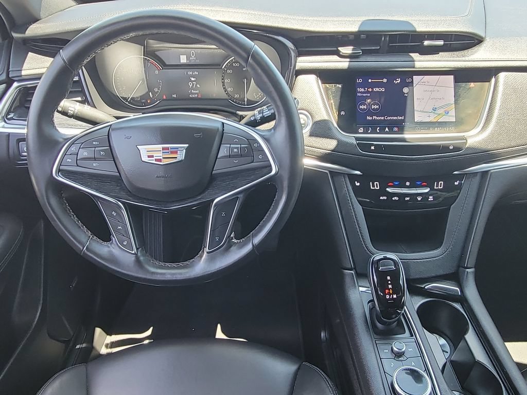 Certified 2024 Cadillac XT5 Premium Luxury FWD image 11