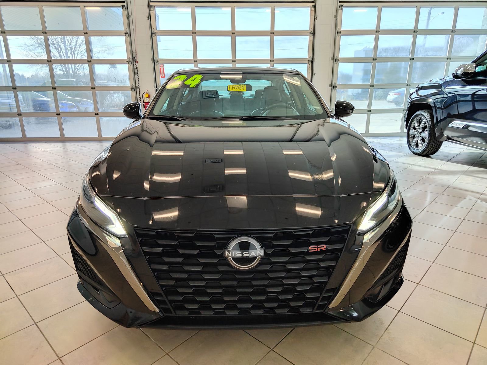 Used 2024 Nissan Altima 2.5 SR image 9