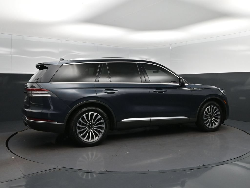 Used 2022 Lincoln Aviator Reserve w/ Equipment Group 201A RWD image 8