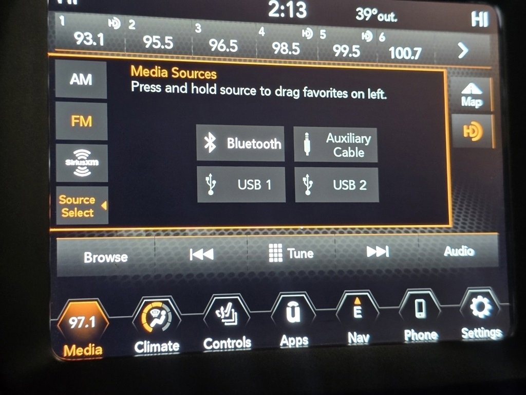 Used 2021 Jeep Renegade Trailhawk image 4