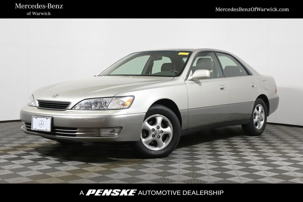 Used 1998 Lexus ES 330 FWD video 1