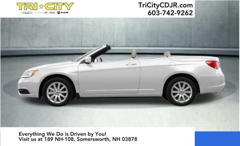 Used 2011 Chrysler 200 Touring image 2
