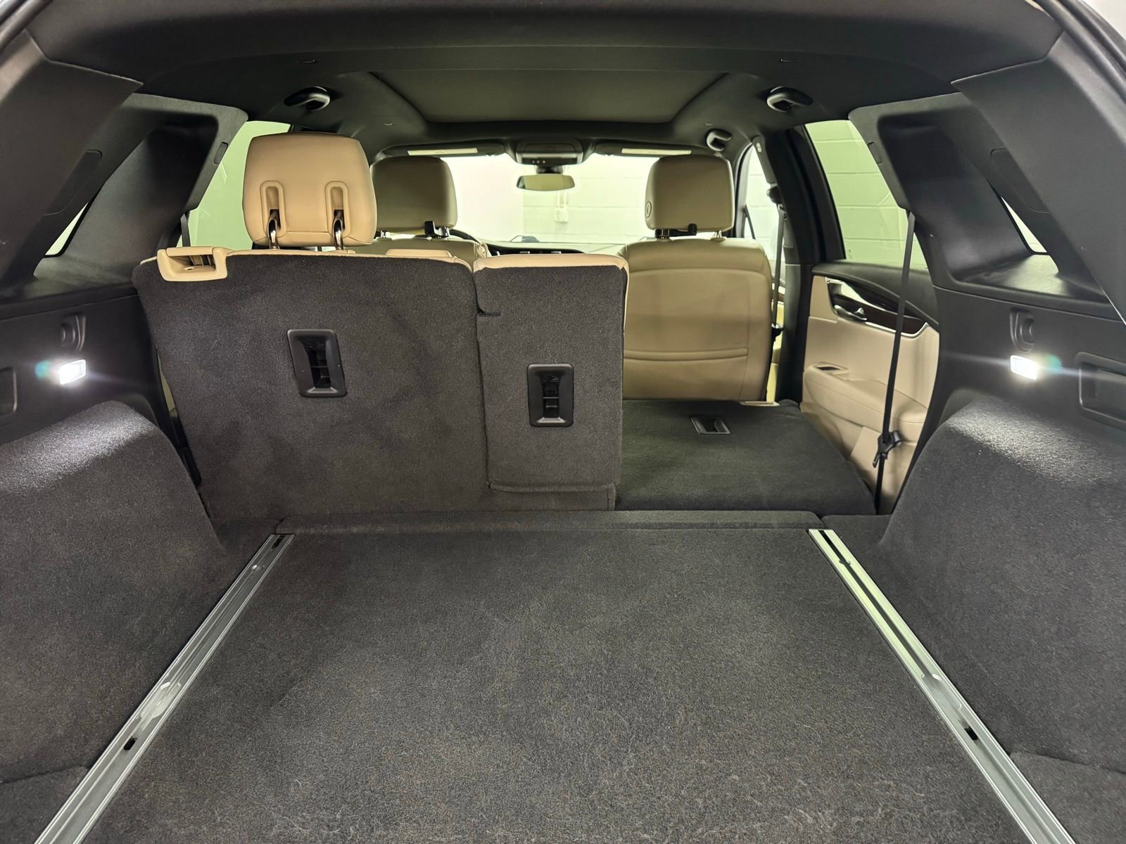 Used 2017 Cadillac XT5 Luxury w/ Driver Awareness Package image 49