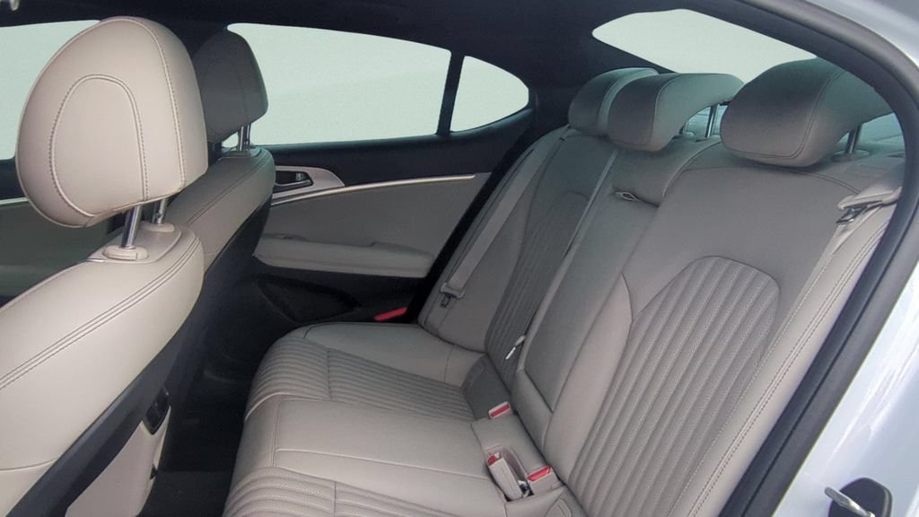 Used 2022 Genesis G70 2.0T w/ Prestige Package RWD image 12