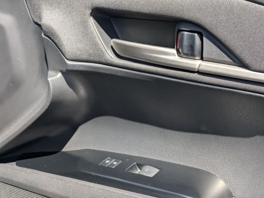 Used 2025 Toyota Camry LE image 34