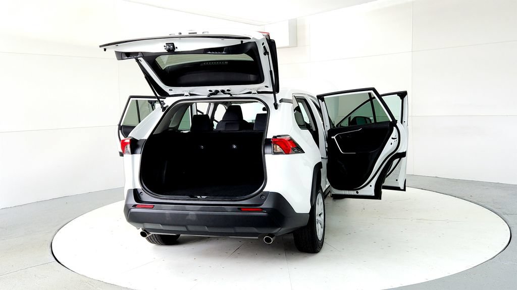 Used 2024 Toyota RAV4 LE AWD/4WD image 11