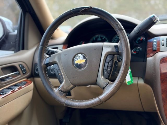 Used 2011 Chevrolet Suburban LTZ image 20